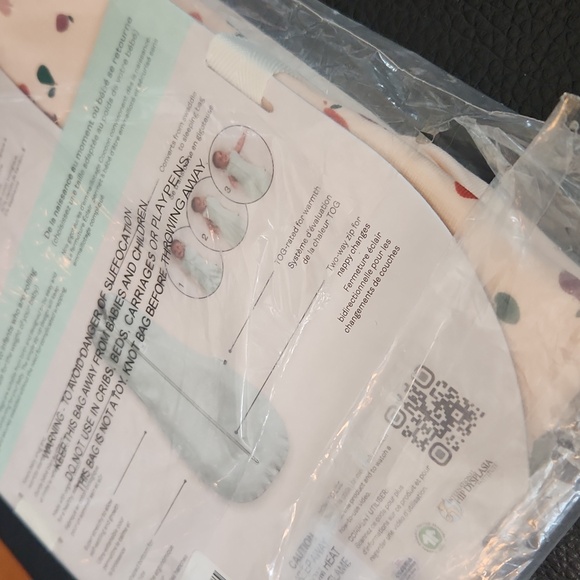 COPY - ergoPouch Australia cocoon swaddle bag, 0 to 3M, peach with fruits - Picture 10 of 10